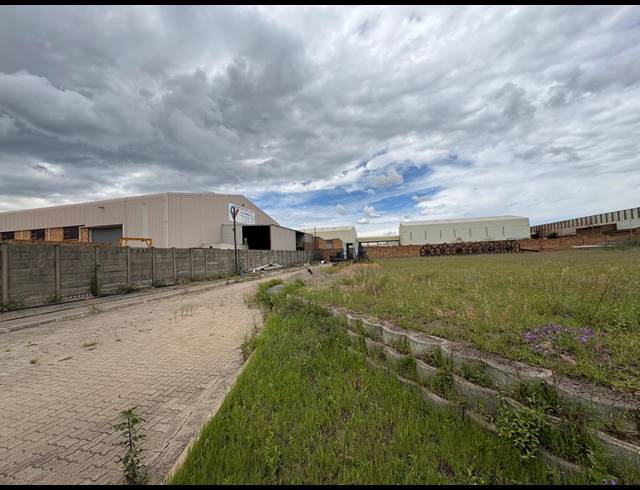 3,646M² VACANT LAND FOR SALE IN VAALPARK